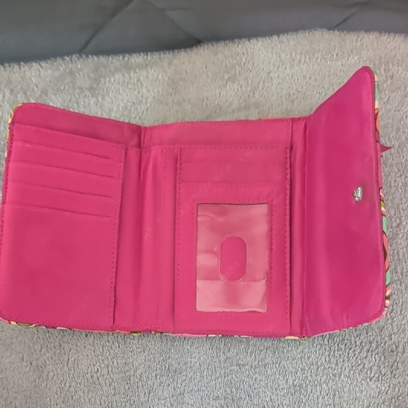 Vera Bradley Pink and Green Floral Quilted Accessory - Picture 4 of 4